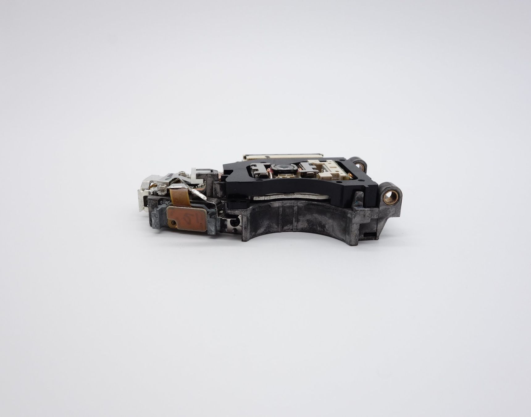 Sony Konsolen: Lentille de rechange KES-400A pour PS3 rétrocompatible – Gebraucht aus La Rippe von Kopernic 4