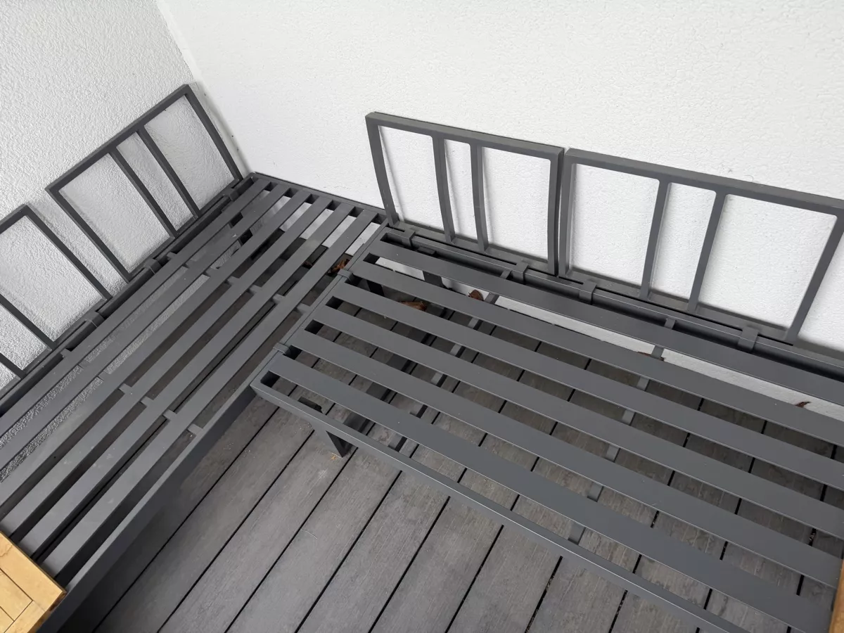 Divani: Giardimo Gartenlounge / Ecksofa L-Form Anthrazit / Holzoptik – Usato da Dübendorf venduto da Sq9apq 5