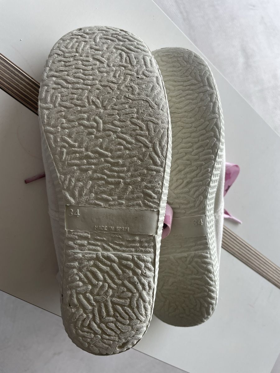 Scarpe per ragazze: weisse Turnschuhe Gr. 34 – Usato da Ipsach venduto da Rena-b 1