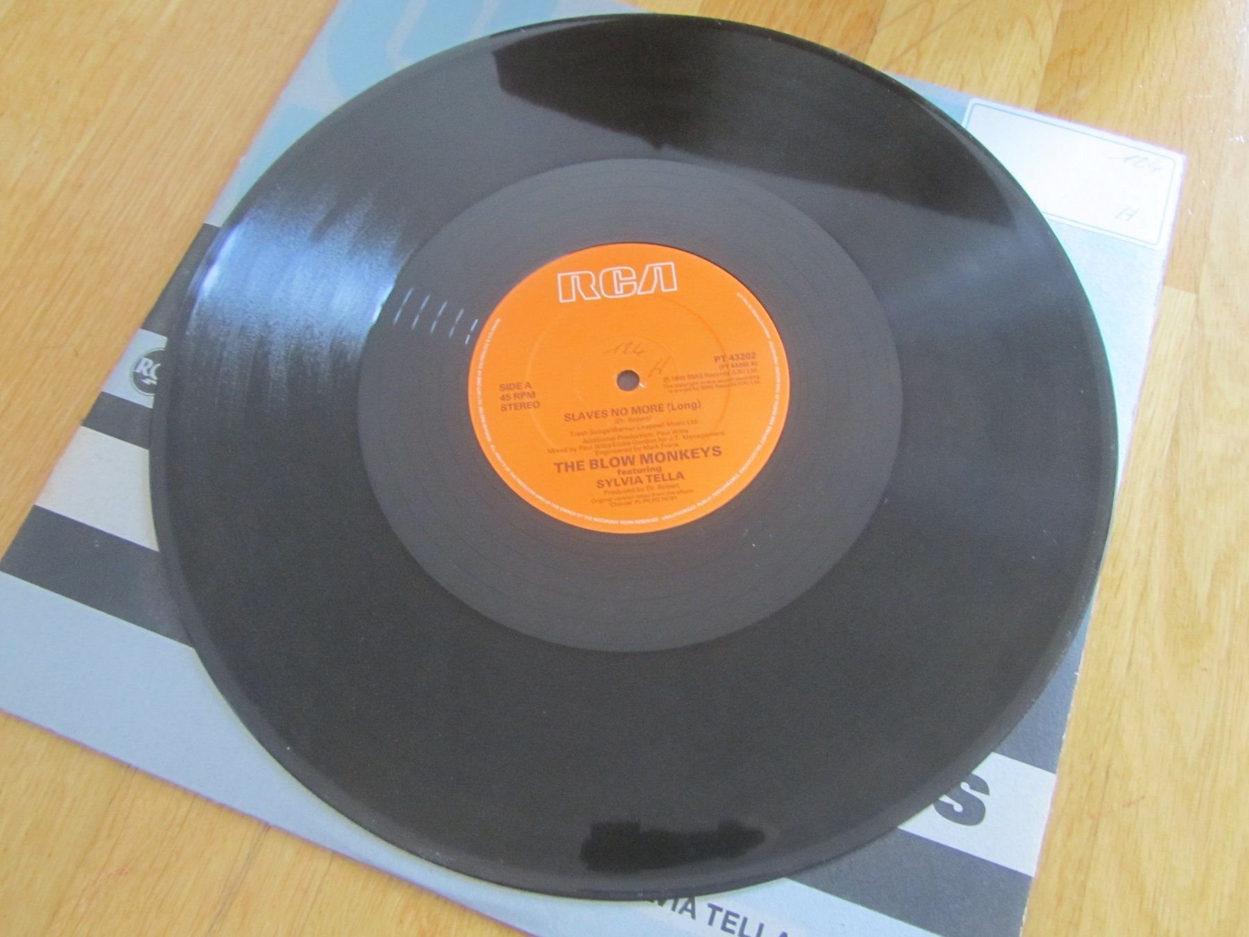 Vinyles: Blow Monkeys - Slaves No More – D'occasion à Seengen par mikelele 2