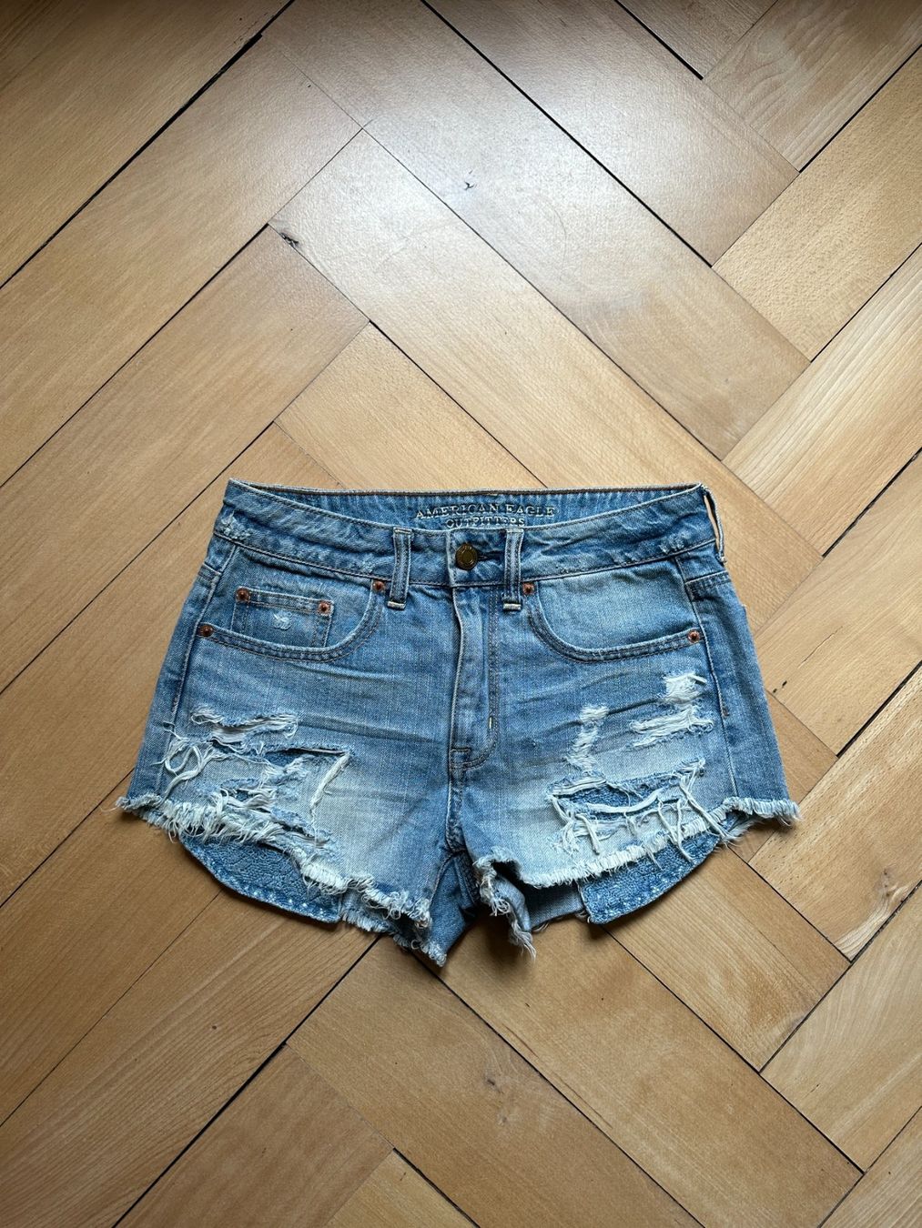 H&M Jeans: Boyfriend Jeansshorts blau 34 – Gebraucht aus Zürich von Diazaio
