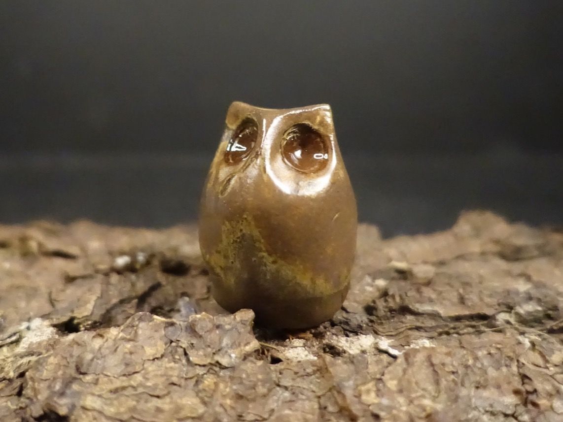 Figuren: Kleine Eule aus Keramik – Gebraucht aus Russikon von Eulenfeder