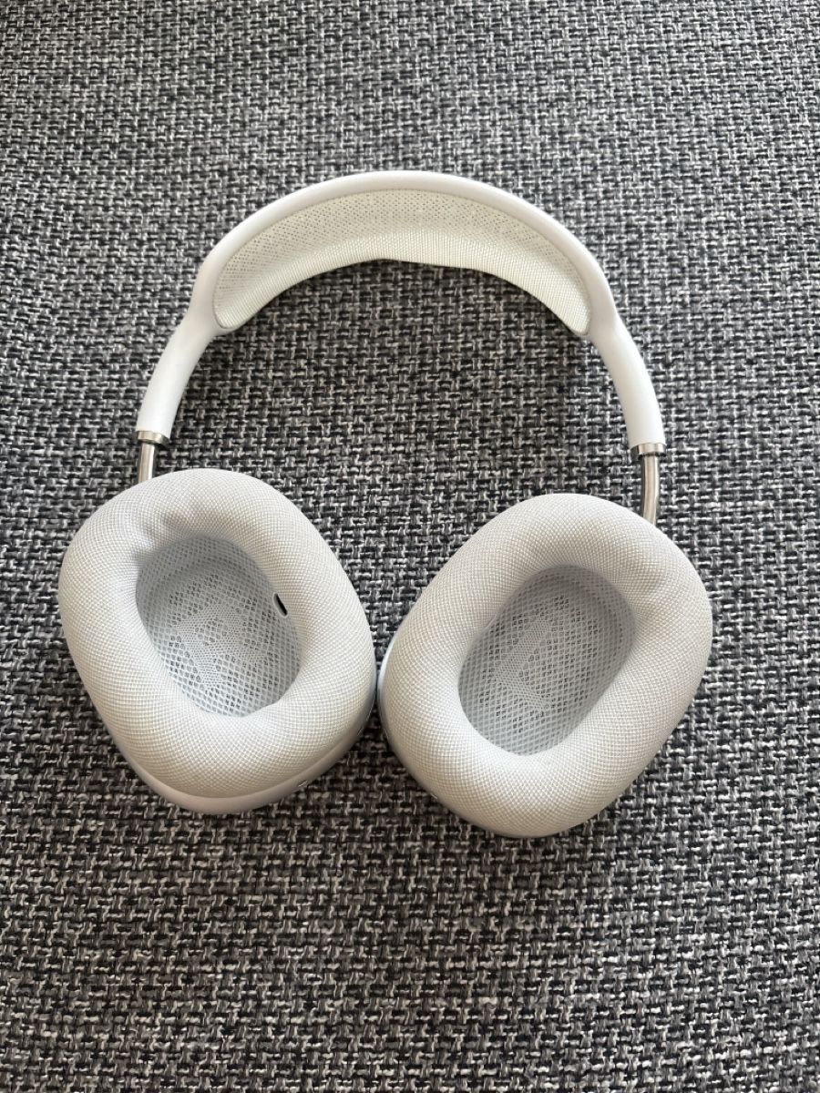 Apple Kopfhörer: Air Pods Max (silber) – Gebraucht aus Winterthur von Kurbelkatze 1