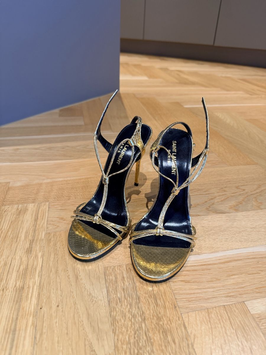 Saint Laurent Scarpe da donna: Saint Laurent Robin size 36.5 – Nuovo (secondo la descrizione) da Meilen venduto da ana_nln9 1