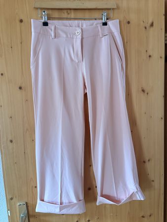 Nabila Hose
