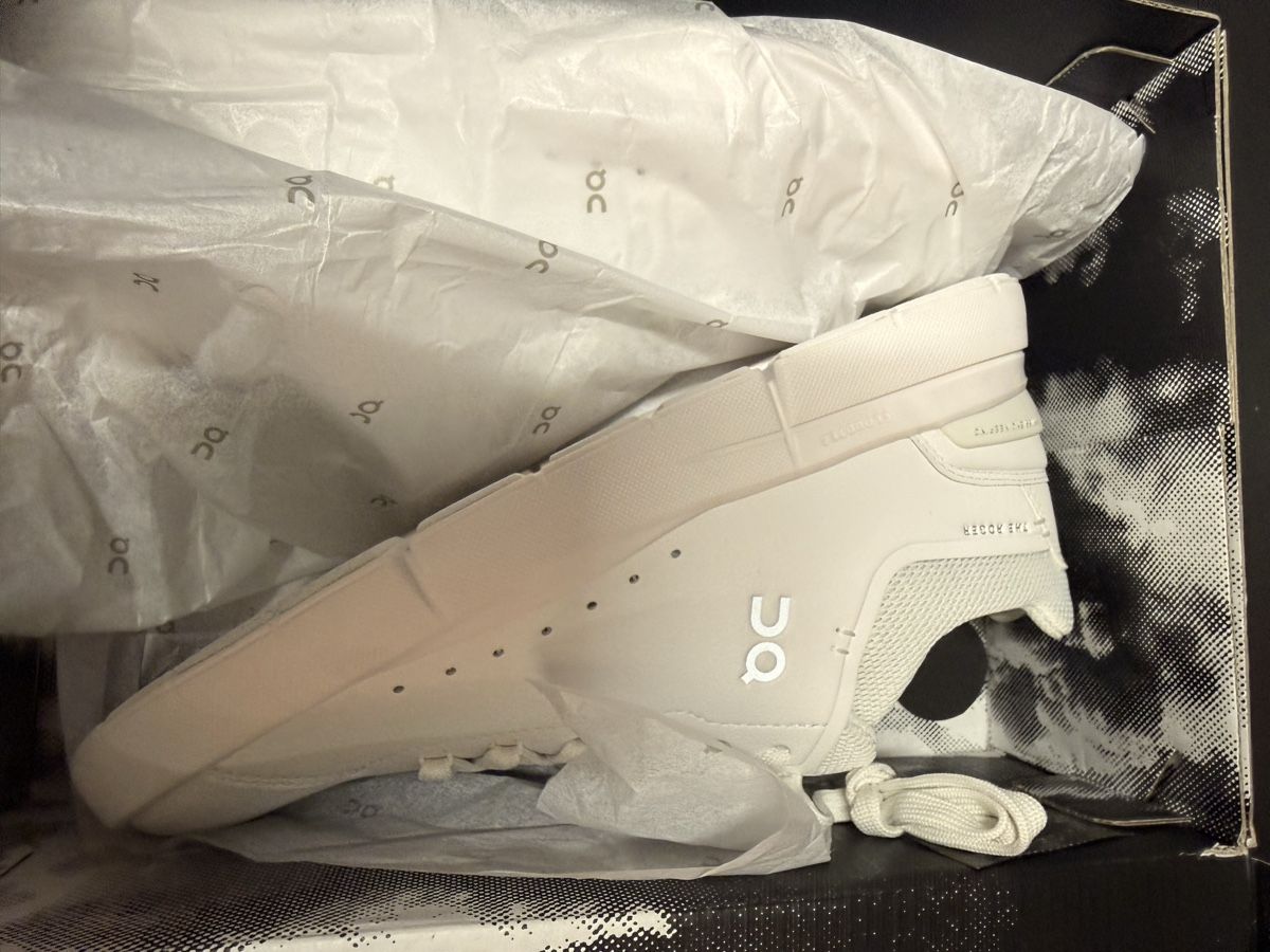 On Scarpe da donna: On Roger neu weiss – Nuovo e nell'imballaggio originale da Zürich venduto da Sebi.063 1