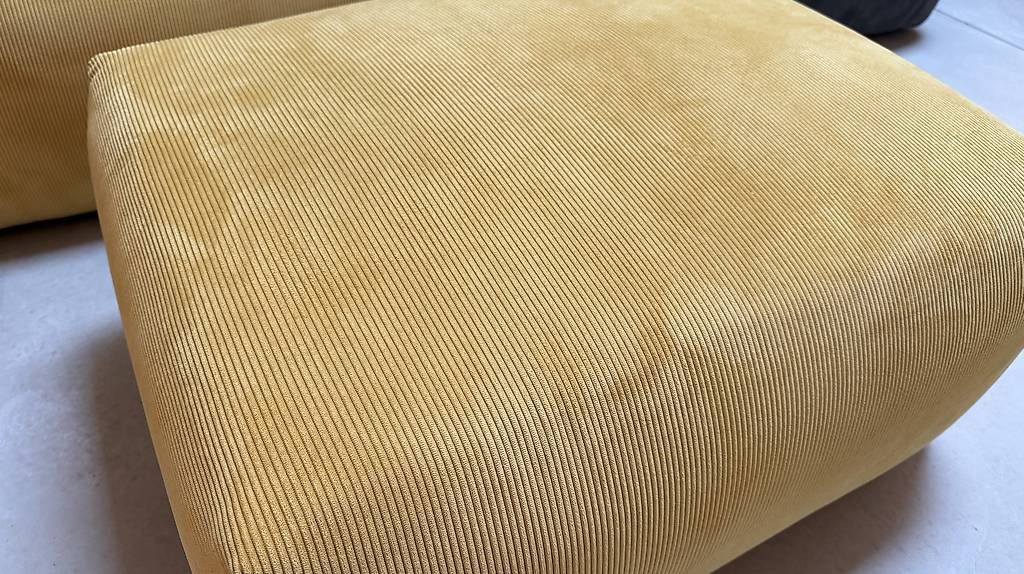 Sofas: MYCS Sofa mit Hocker – Gebraucht aus Basel von bos_y6pm 1