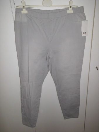 Jeans leggins gris T. 46K
