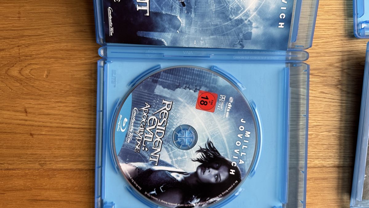 Tutti i DVDs: Resident Evil - 5 Filme - Blu-Ray – Usato da Weiach venduto da PatGianPro 5