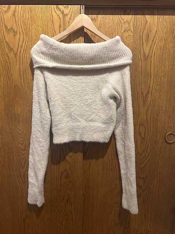 Maglioni & Felpe: offwhite off shoulder Pullover – Usato da Langnau am Albis venduto da npi_rsc8 1