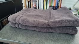 2 tapis de salle de bain