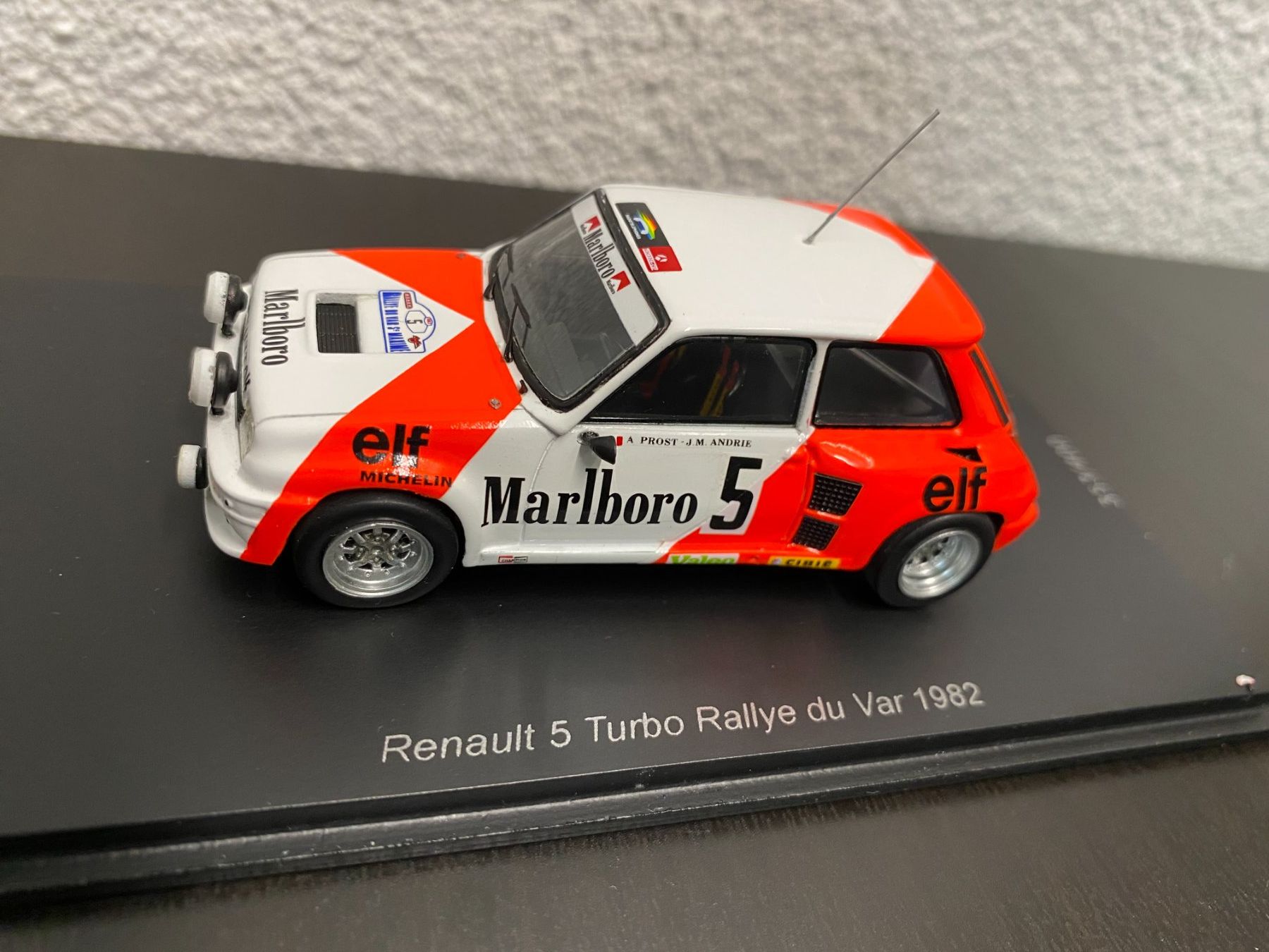 Spark Modellini d'auto: Renault 5 Turbo - Prost - Spark 1:43 – Nuovo e nell'imballaggio originale da Niederhasli venduto da Yotanke50 1