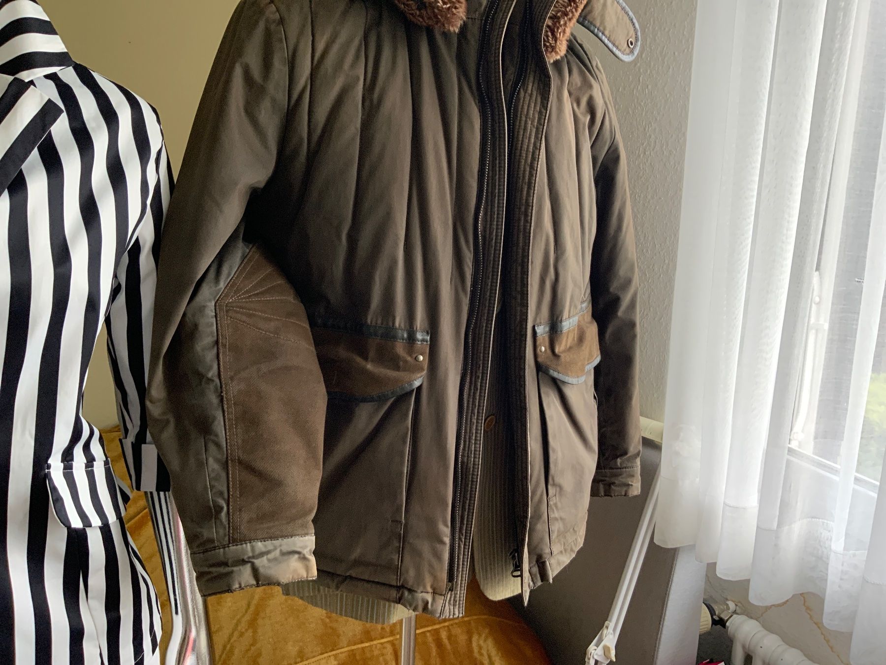 Hugo Boss Cappotti: Boss wintermantel gr 50 – Usato da Langnau am Albis venduto da Judithsebi 2