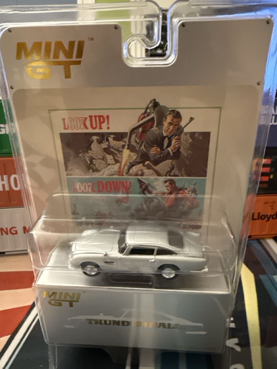 Aston Martin Modellautos: Mini GT Aston Martin DB5 Thunderball 007 Neu – Neu und originalverpackt aus Basel von Zomeg 4