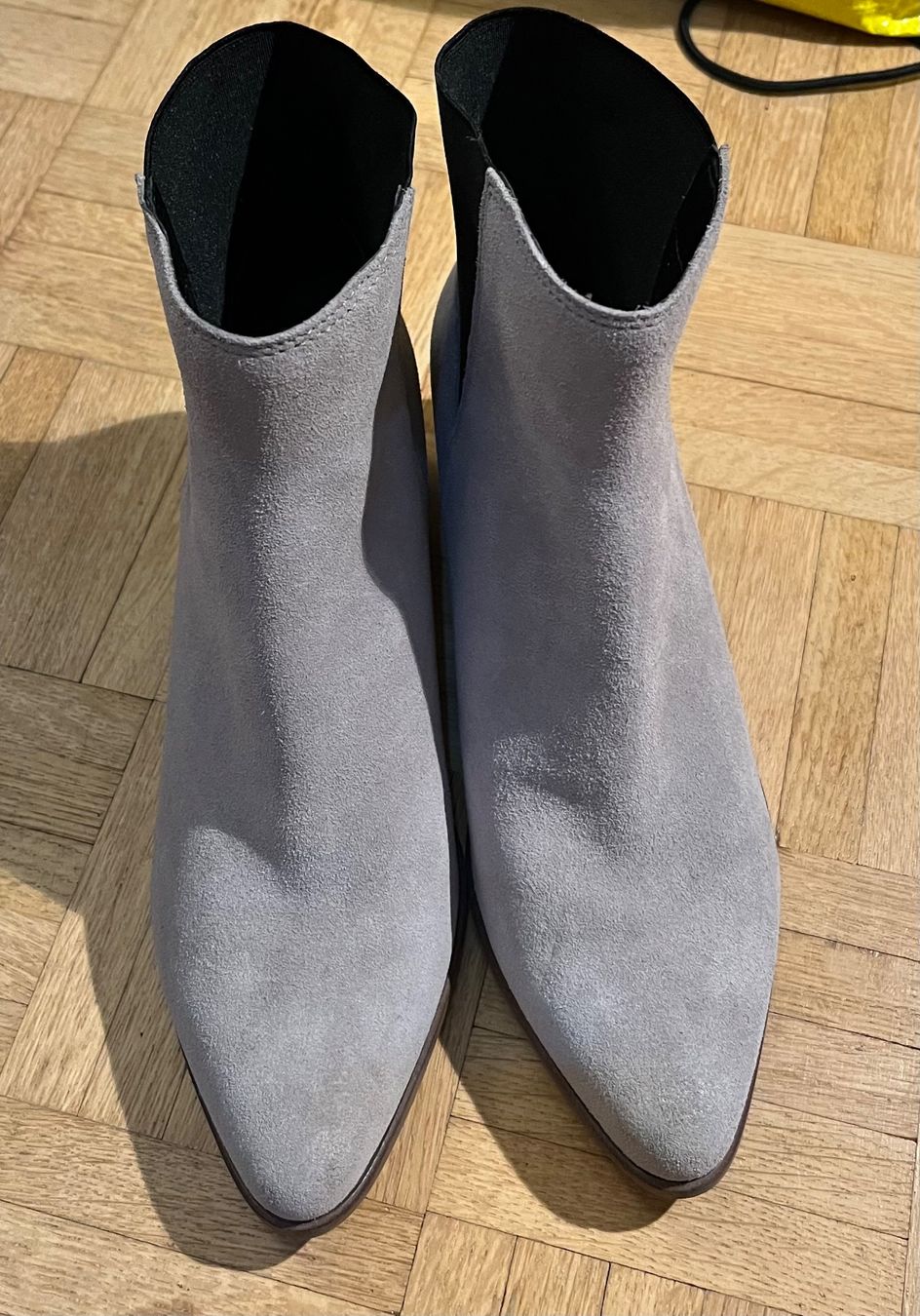 Scarpe da donna: New Boots super comfort in leather size 38 – Nuovo (secondo la descrizione) da Chêne-Bougeries venduto da Seetooyoo
