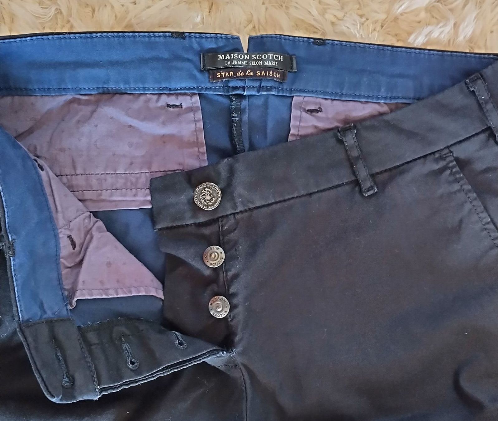 Maison Scotch Lotti di vestiti: Paket 2 Hosen "Maison Scotch" & "Angels" – Usato da Zürich venduto da Mokile 1