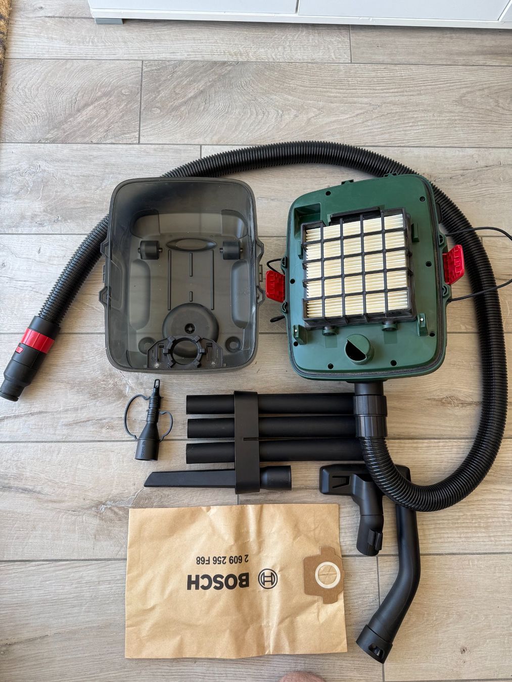 Bosch Aspirapolveri & Accessori: Bosch AdvancedVac 18V-8 – Usato da Frick venduto da ssahlender 2