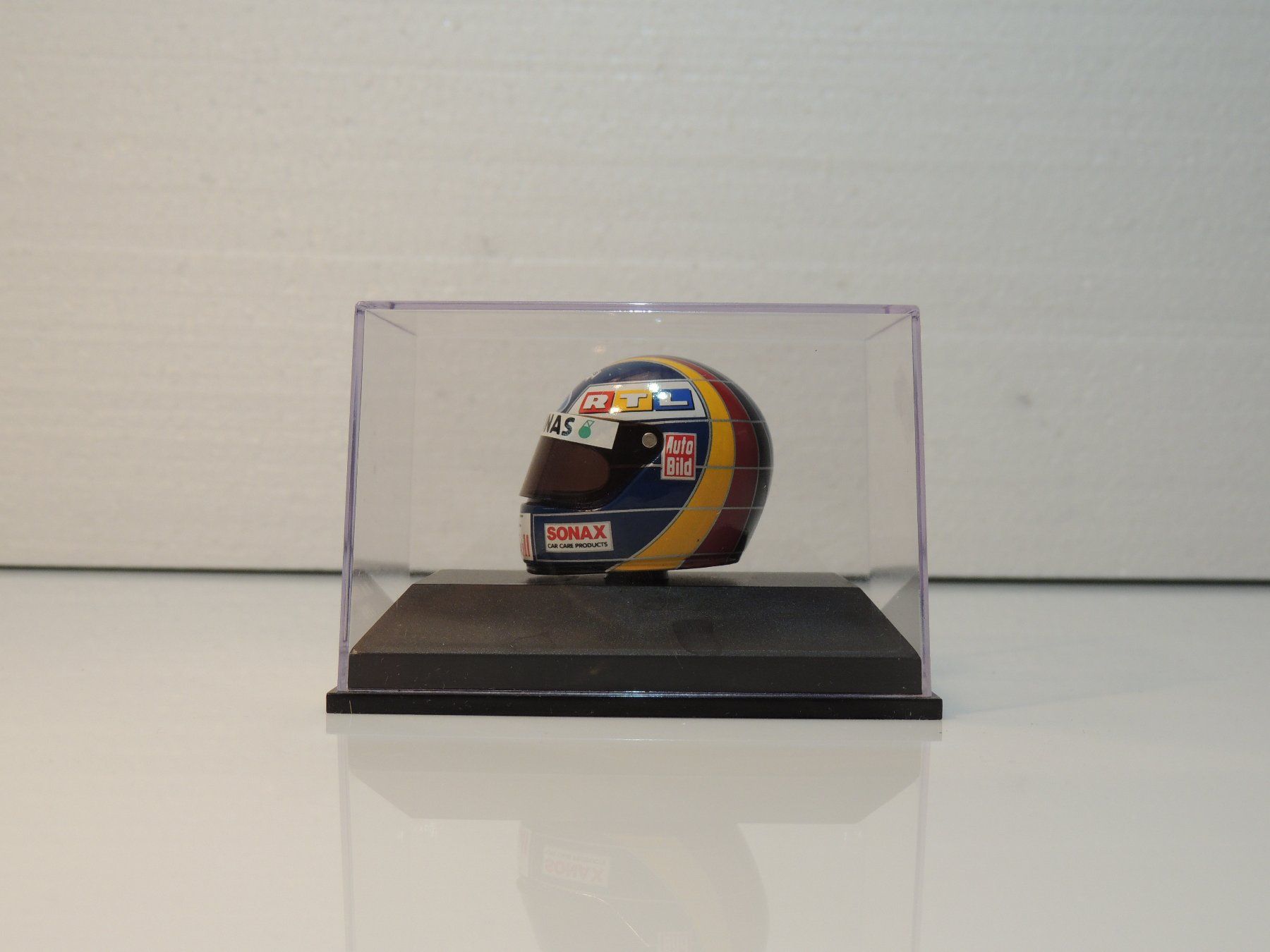 Minichamps Modellini d'auto: Minichamps Helm 1:8 J.Alesi 1996 – Nuovo e nell'imballaggio originale da Corminboeuf venduto da corbay 3