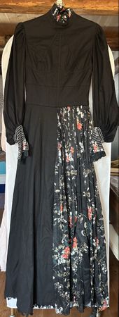 Leo Lin Elegant Maxi Dress