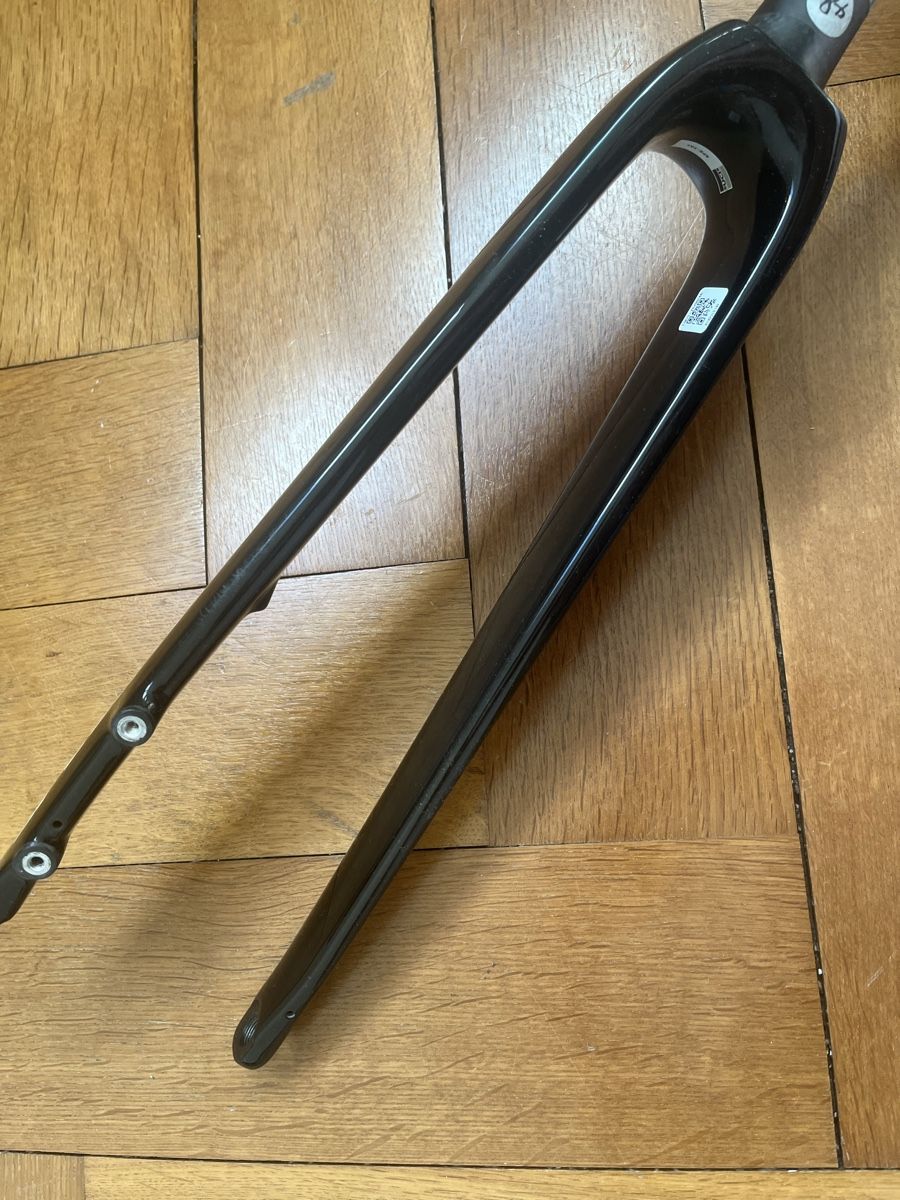 Specialized Pezzi di ricambio: Specialized Tarmac SL8 fork carbon 54 – Usato da Zürich venduto da fil_kgq5 3
