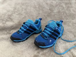 Trekkingschuhe Adidas Gr. 30 Climaproof Jungen blau Top!