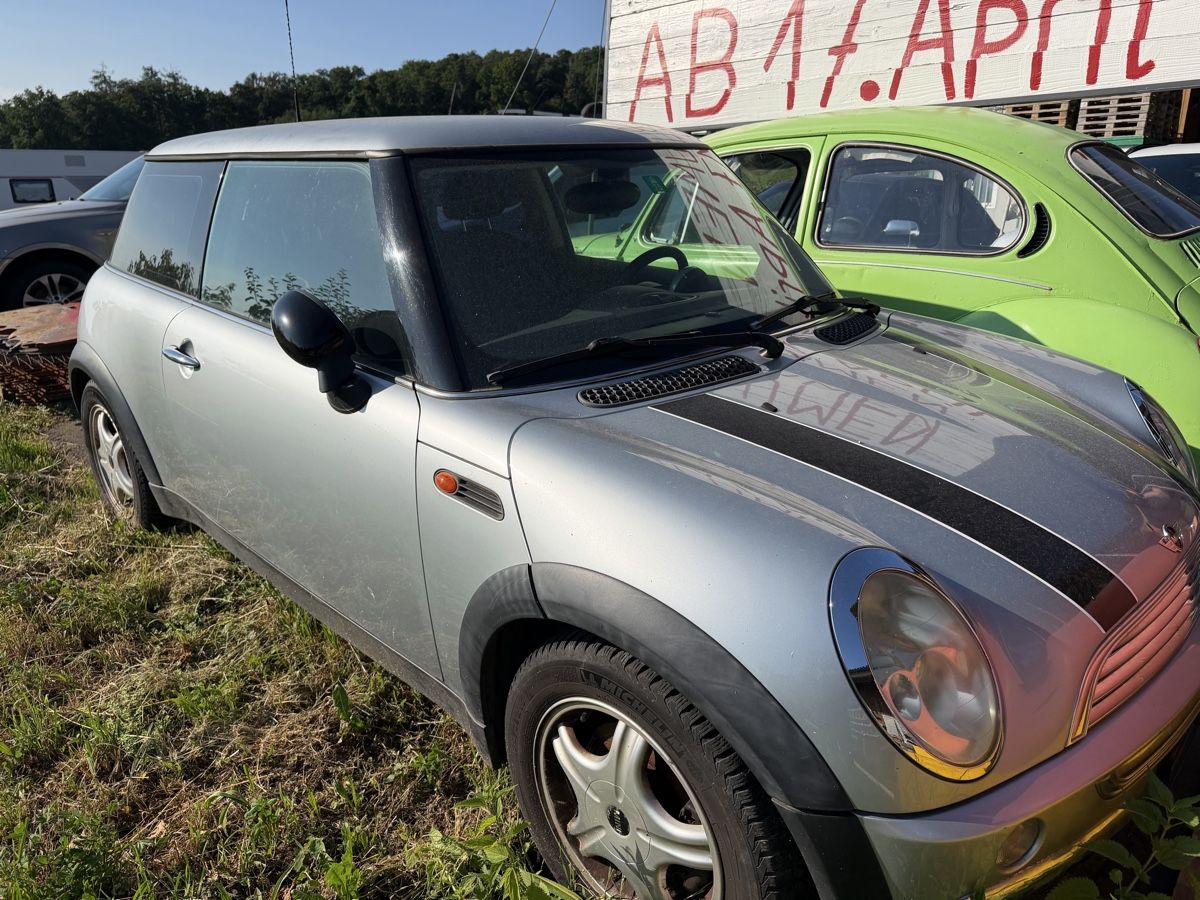Mini Autos: Mini Couper   – Défectueux à Embrach par igr_7wqc 2