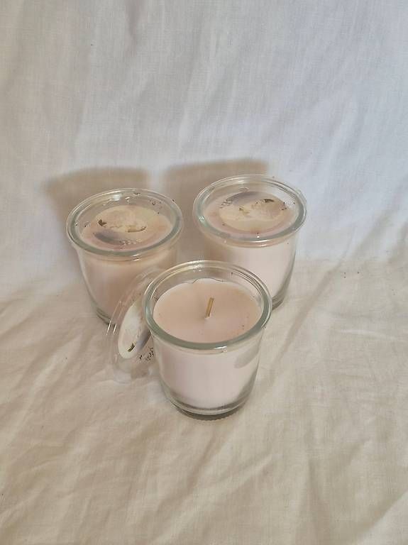Candele: Duftkerze im Glas, Vanille - Neu – Usato da Lengnau BE venduto da Itfreakch 1