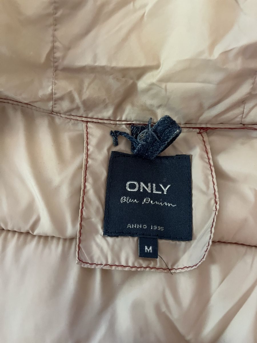 Only Gilets & Westen: Only Weste mit Kapuze – Gebraucht aus Burgdorf von Wauter 5