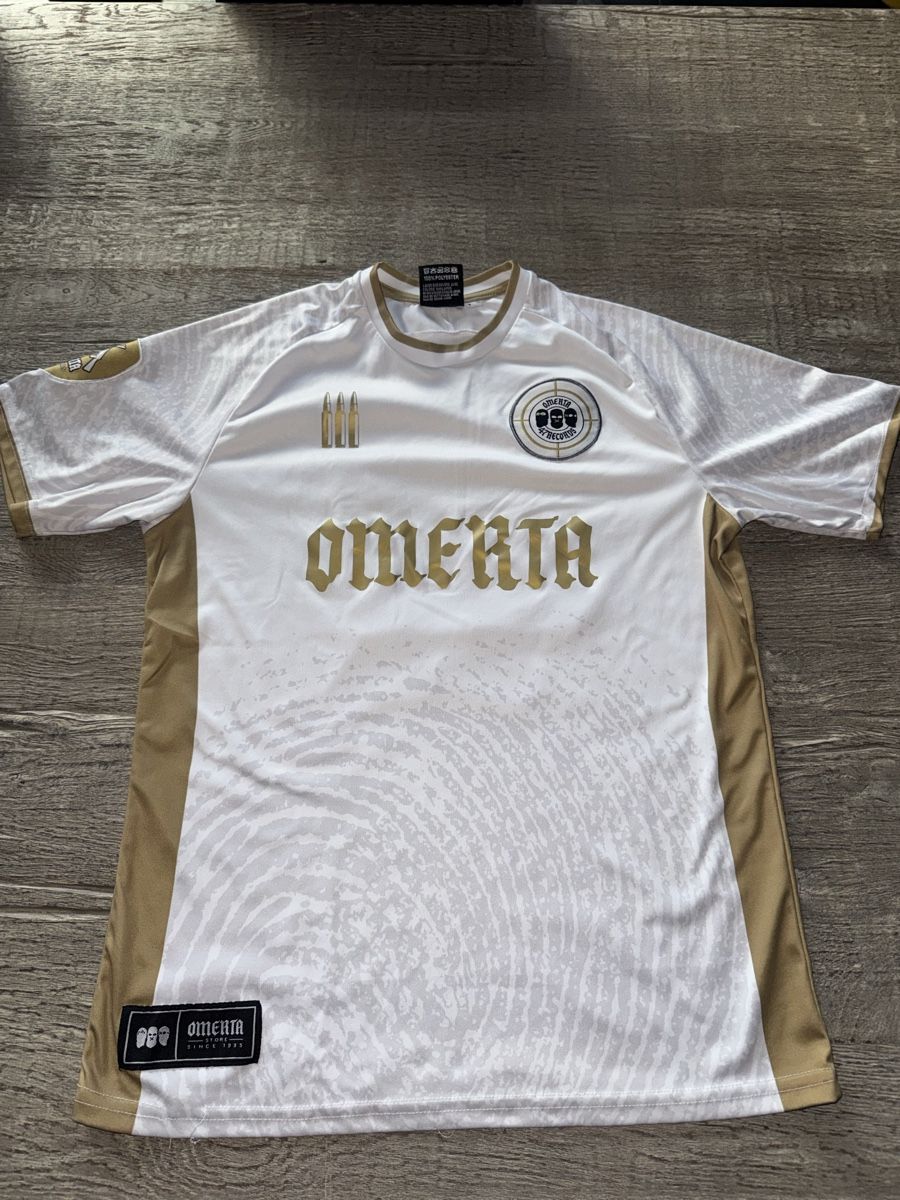 Canottiere & Pantaloni: Maillot Omerta blanc taille M – Usato da Vesin venduto da Pupipupo2005