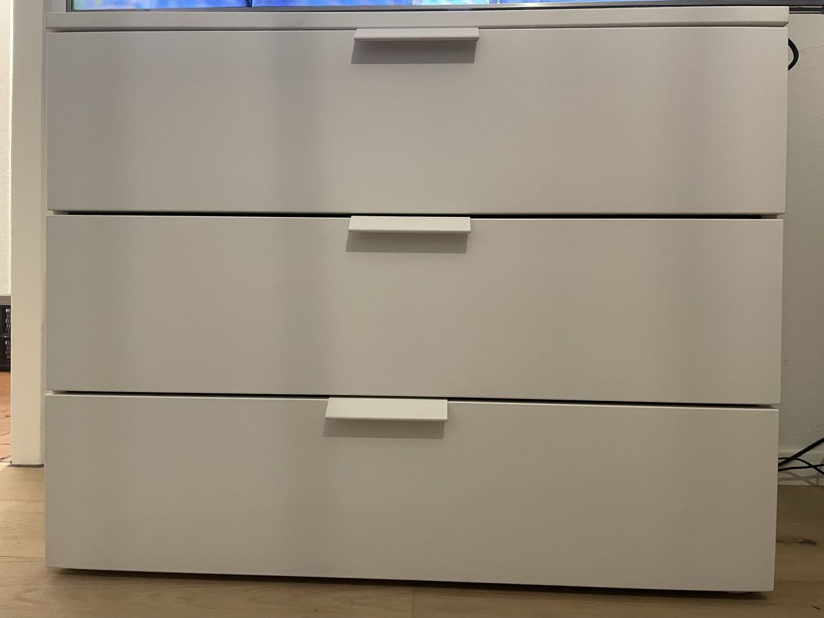 Kommoden: IKEA Kommode weiss 3 Schubladen gebraucht – Gebraucht aus Schlieren von rum_q6fs