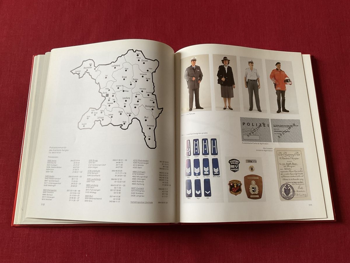 Libri: Buch Kantonale Polizei Schweizer-Geschichte und Uniformen CH – Usato da Lugano venduto da Persepolis 5