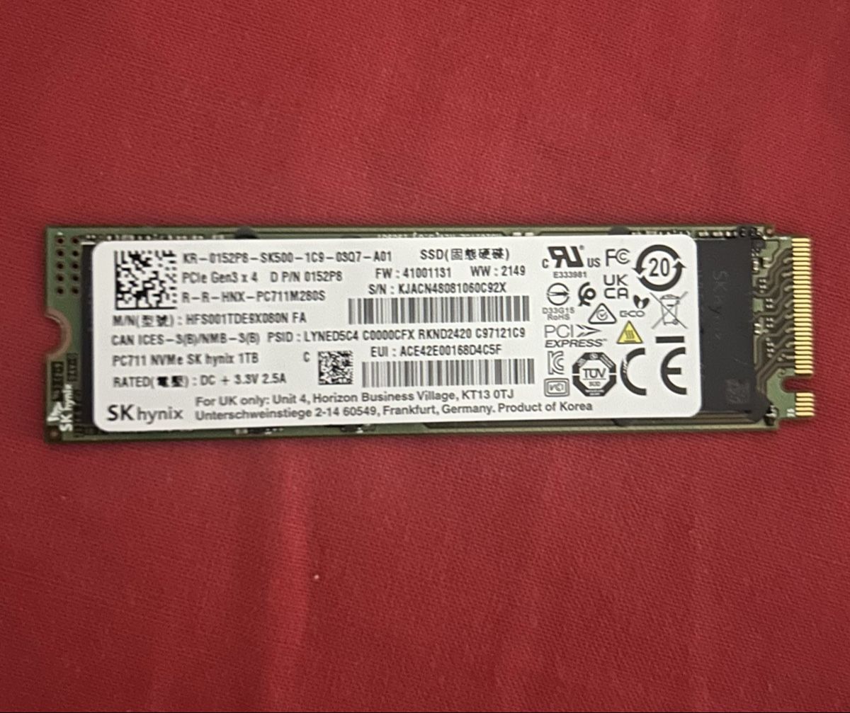 Dischi rigidi: SK Hynix 1TB NVMe SSD – Usato da Lausanne venduto da rms_y2s6