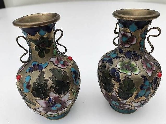 Vasen & Gefässe: Paire de 2 ravissants vases à décor d' émaux – Gebraucht aus Chernex von lar_w99f 1
