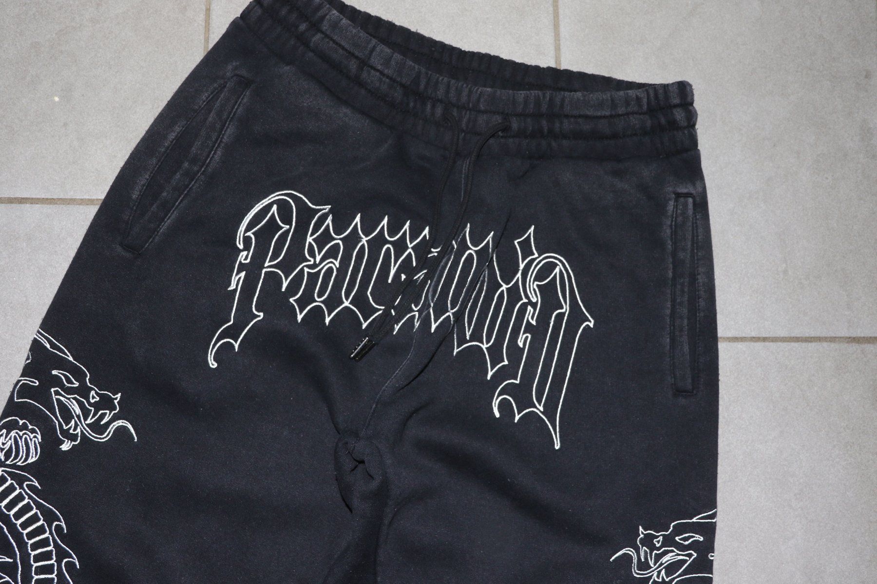 Pantaloni: Tolle Herrenhose Gr.M – Usato da Oberwil-Lieli venduto da Svetlana28 1