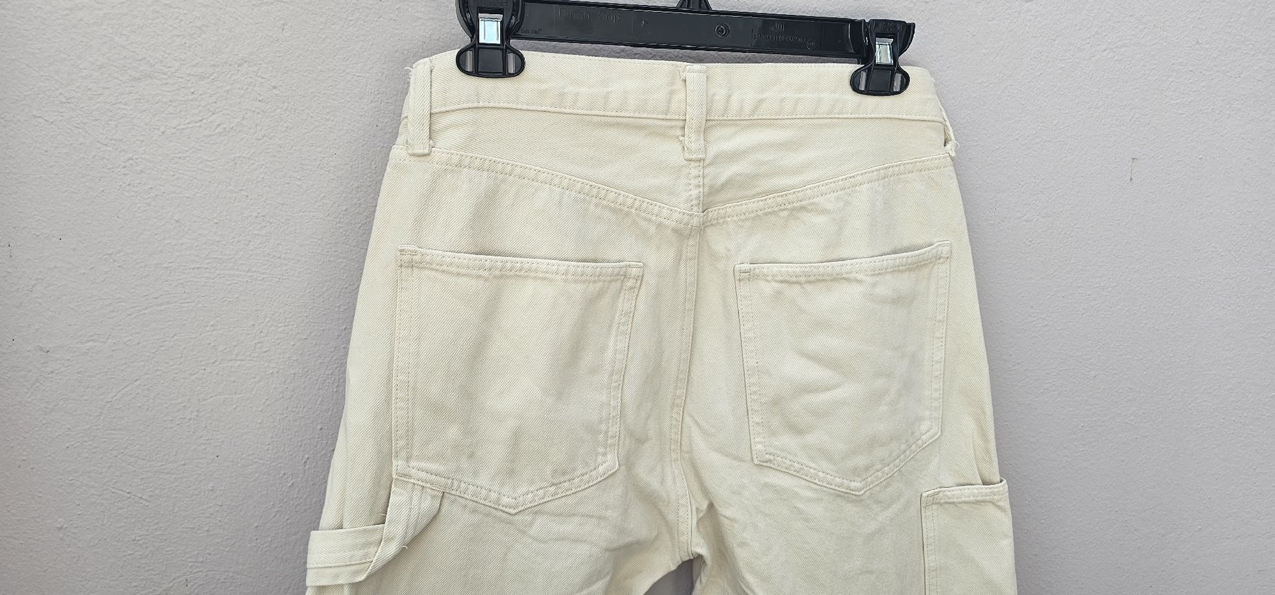 Gap Jeans: Gap Carpenter Pants Size 29/32 Ecru - Great Condition! – Usato da Basel venduto da dzi_9p6g 1