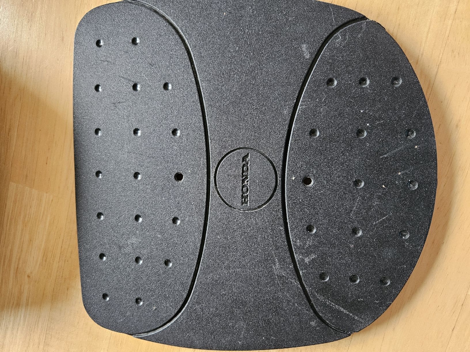 Honda Topcase: Honda Topcase Platte / Trägerplatte Universal Schwarz – Usato da Niedergösgen venduto da Sabina6355 4