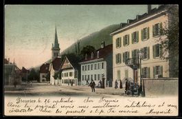 AK Fleurier, Rue principale avec église et maisons