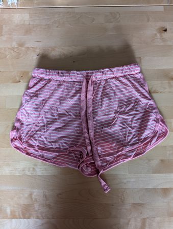 Kurze Damen Sommer Hose Grösse M gestreift Pink Weiss 