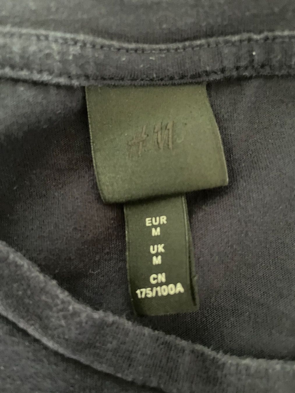 H&M T-shirt: Hm tee shirt homme – Usato da Sion venduto da tchana77 1