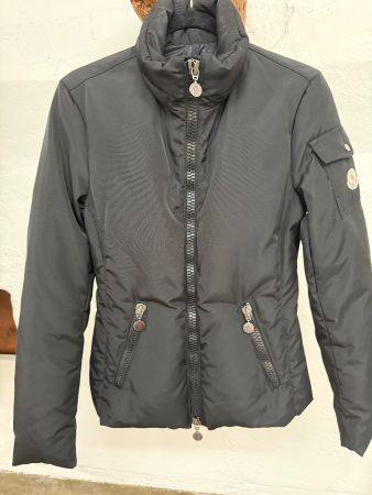 Moncler Daunenjacke