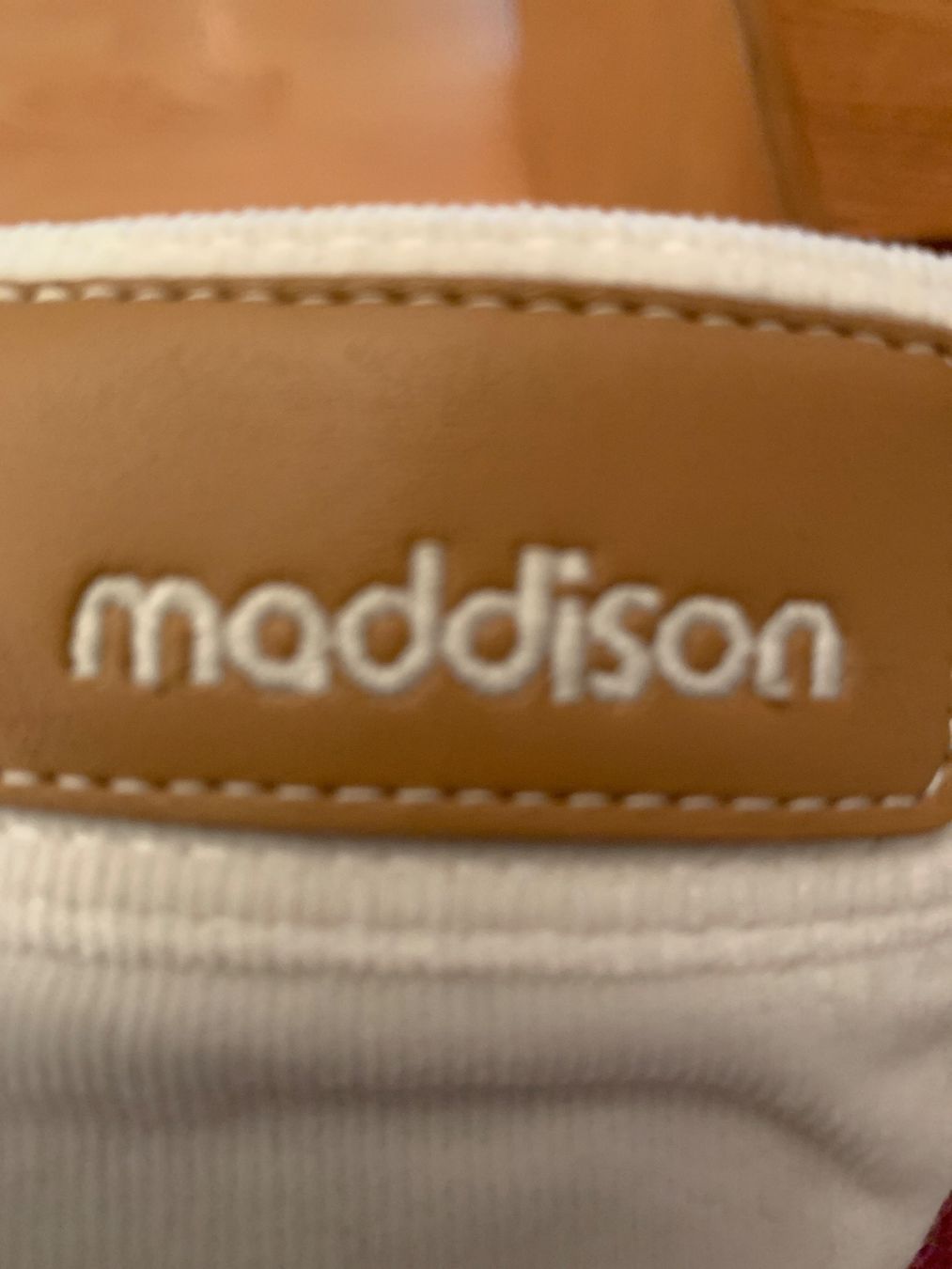 Maddison Pantaloni: Joli pantalon blanc Maddison taille 38 – Usato da MEYRIN venduto da Gwendo10 3