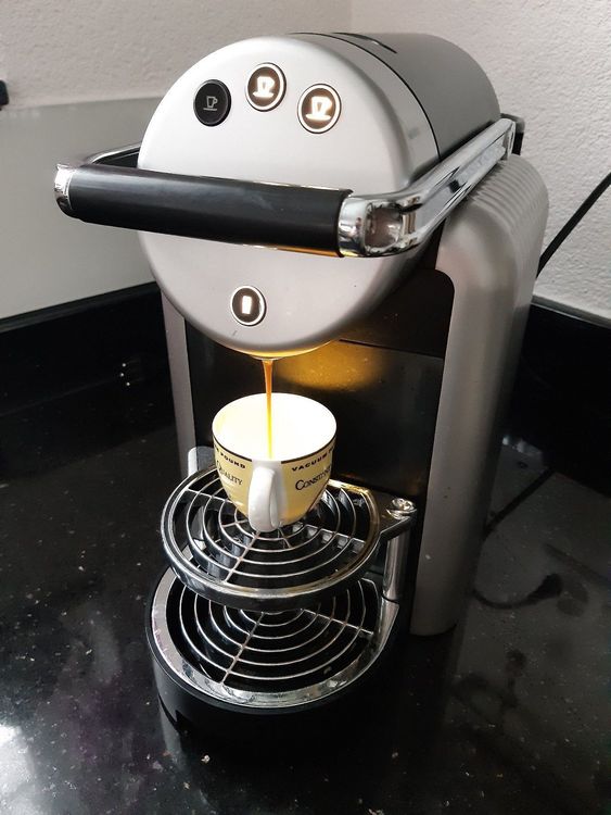 Zenius Pro für Nespresso (Defekt) in Bäretswil für CHF 40 – mit ...
