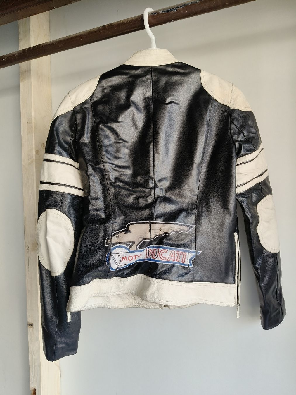 Ducati Giacche: Ducati Damen Motorrad Lederjacke – Usato da Gontenschwil venduto da Stanglhansl 1