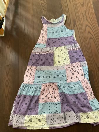 Sommerliches Kleid für Mädchen, Grösse 170