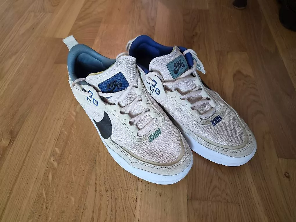 Scarpe per ragazzi: Baskets Nike authentiques – Nuovo e nell'imballaggio originale da Bernex venduto da luanacsoares
