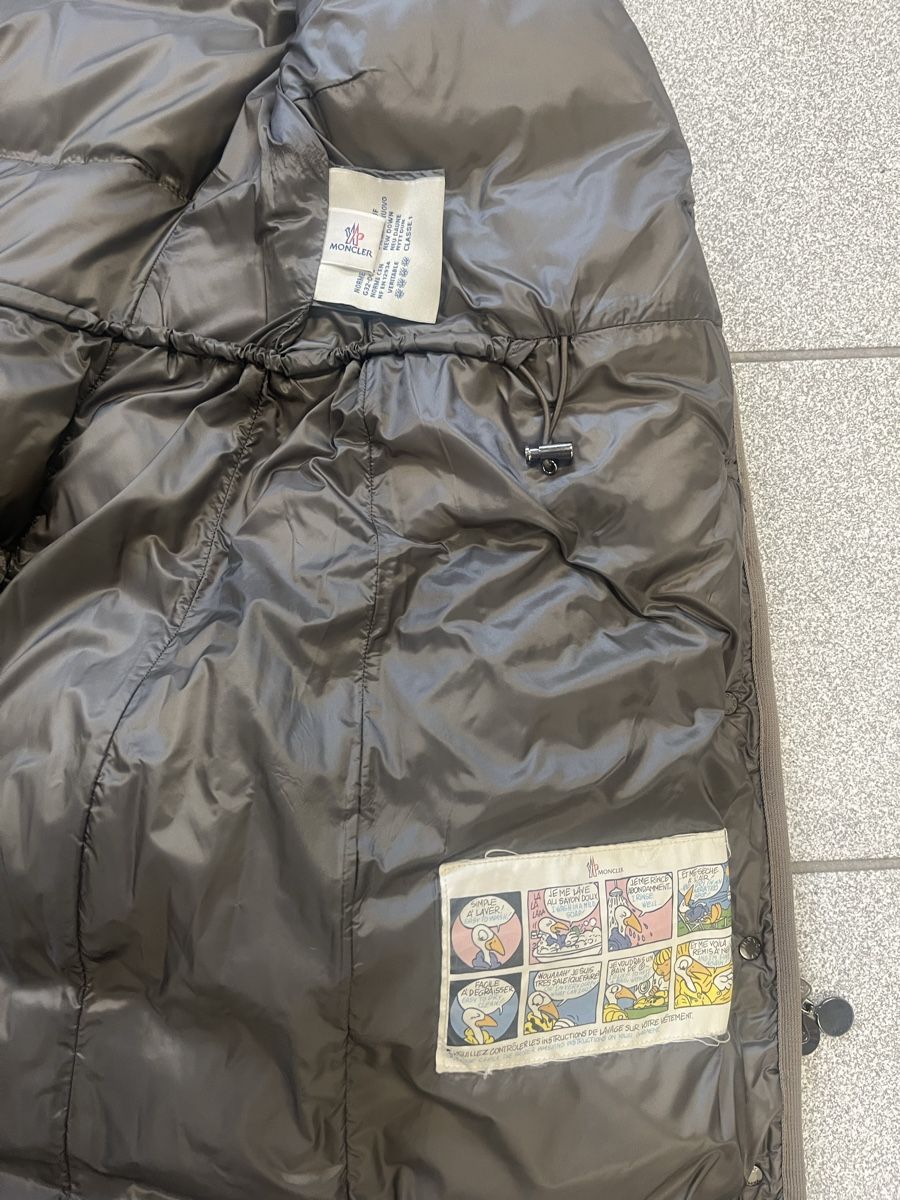 Moncler Cappotti: Moncler Mantel – Usato da Eschen venduto da regino 2