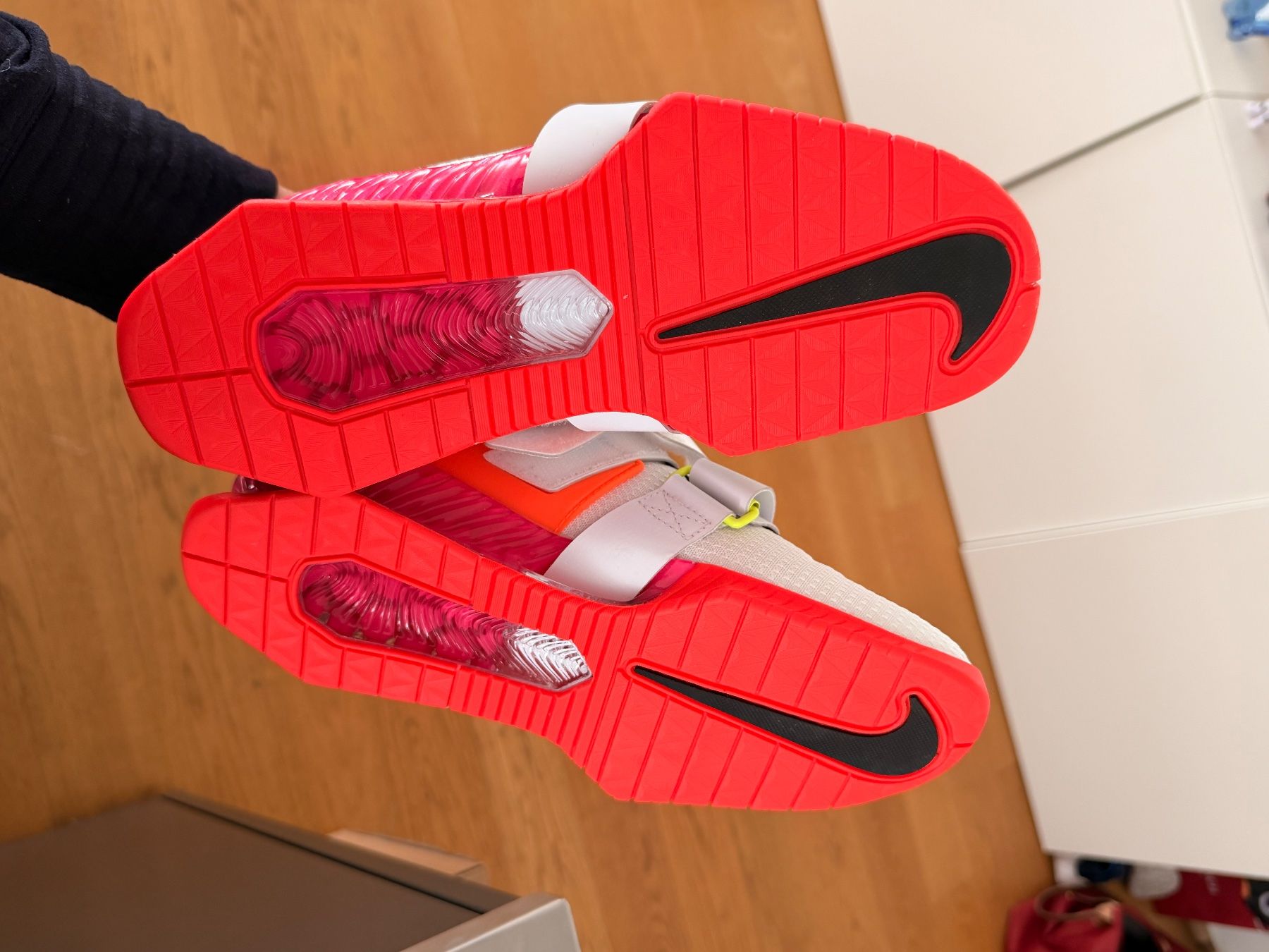 Nike Scarpe da uomo: Nike romaleos 4 weightlifting shoes – Nuovo (secondo la descrizione) da Zug venduto da kse_z7tb 1