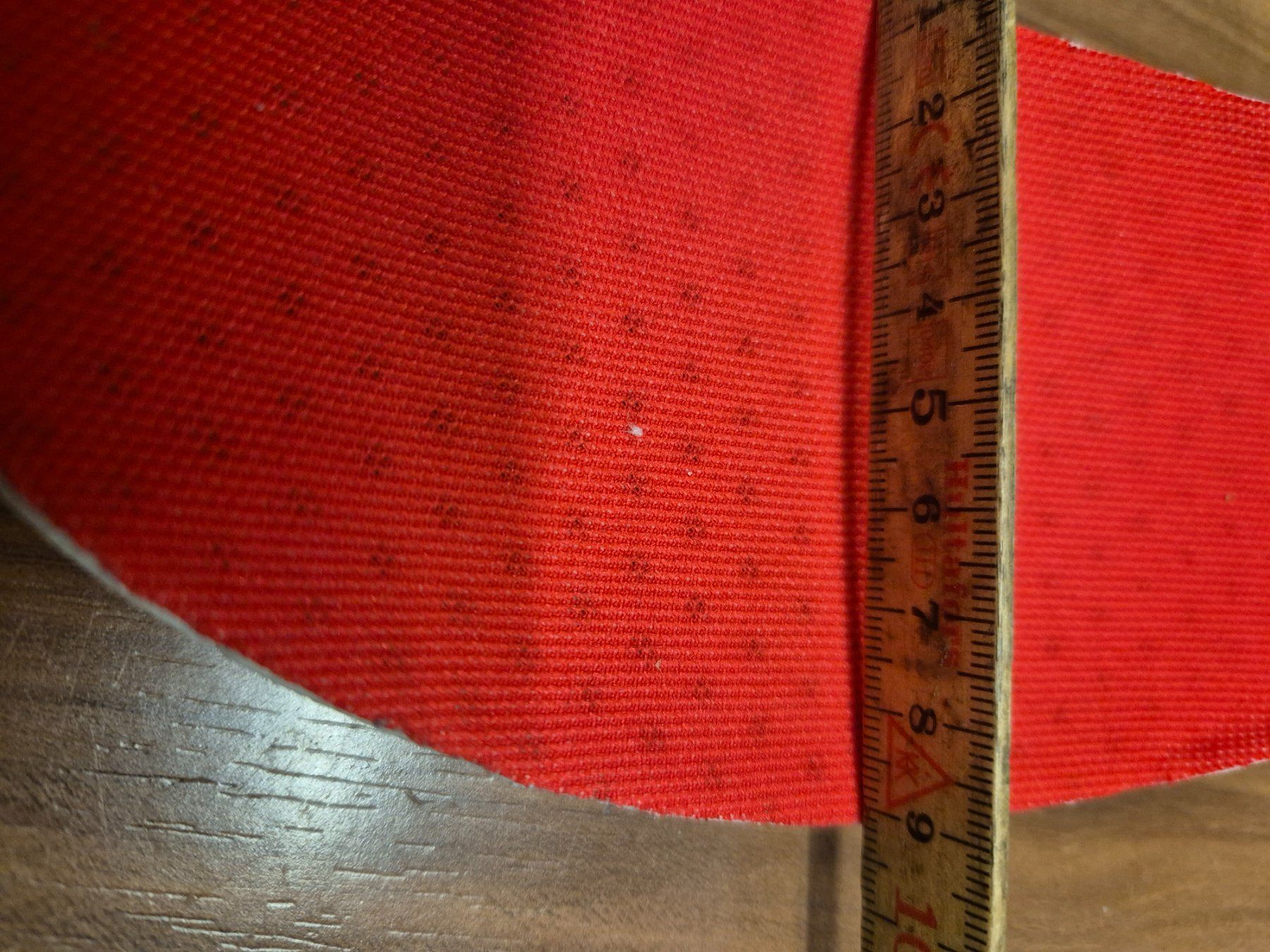 Scarpe da uomo: Rote Sportschuhe, Grösse 44, k21 – Usato da Schwarzenburg venduto da Flamingo07 2