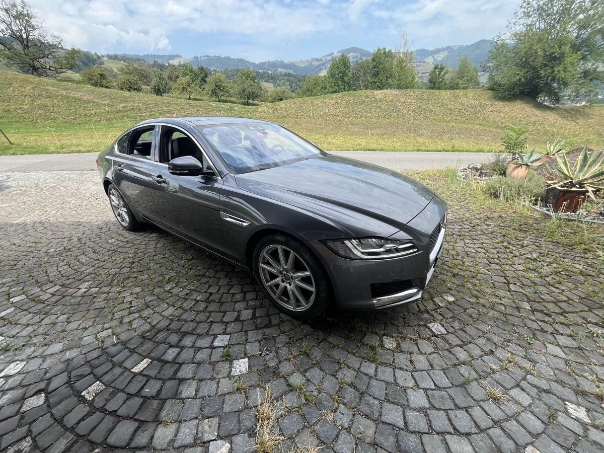 Jaguar Autos: Jaguar XF Unfallfahrzeug  – Defekt aus Altstätten SG von end_68k6 2