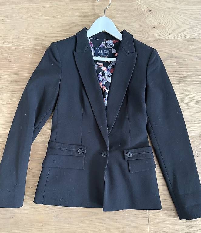 Armani Giacche: Armani Blazer wie neu – Usato da Sargans venduto da jenabek